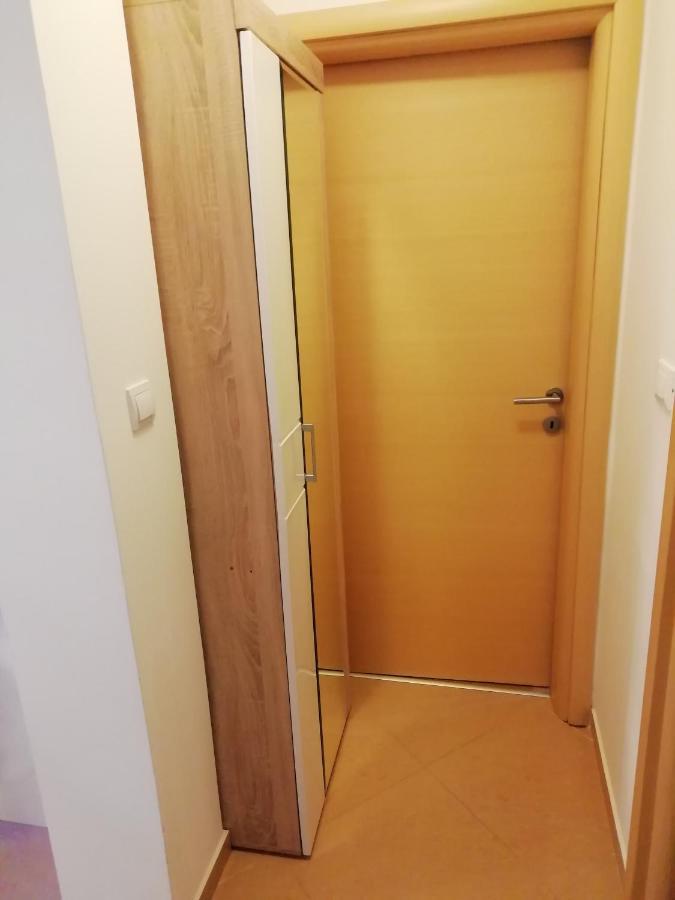Apartment Fancy Malinska Exterior foto